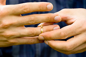 remove wedding ring